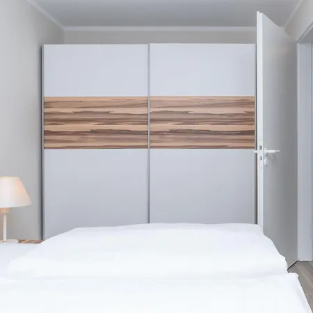 375, Seepark Апартаменти *